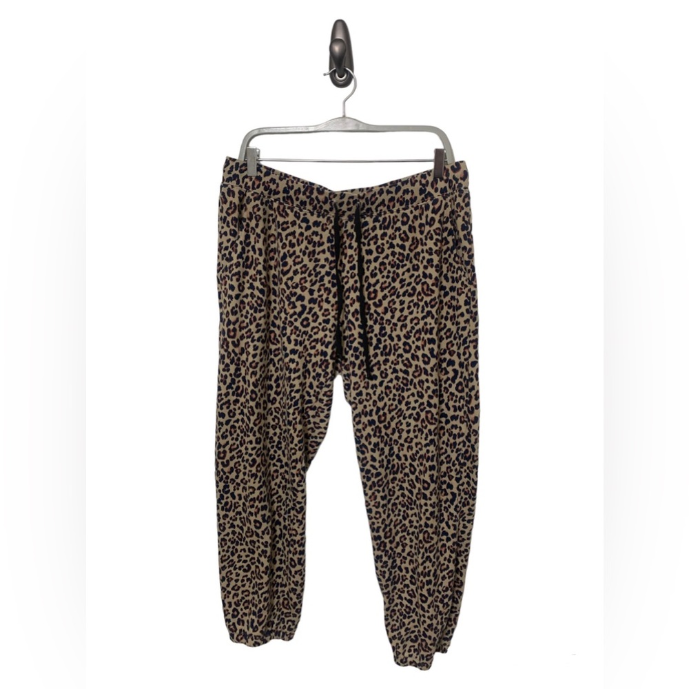Velvet by Graham & Spencer Cheetah Print Sweatpants
